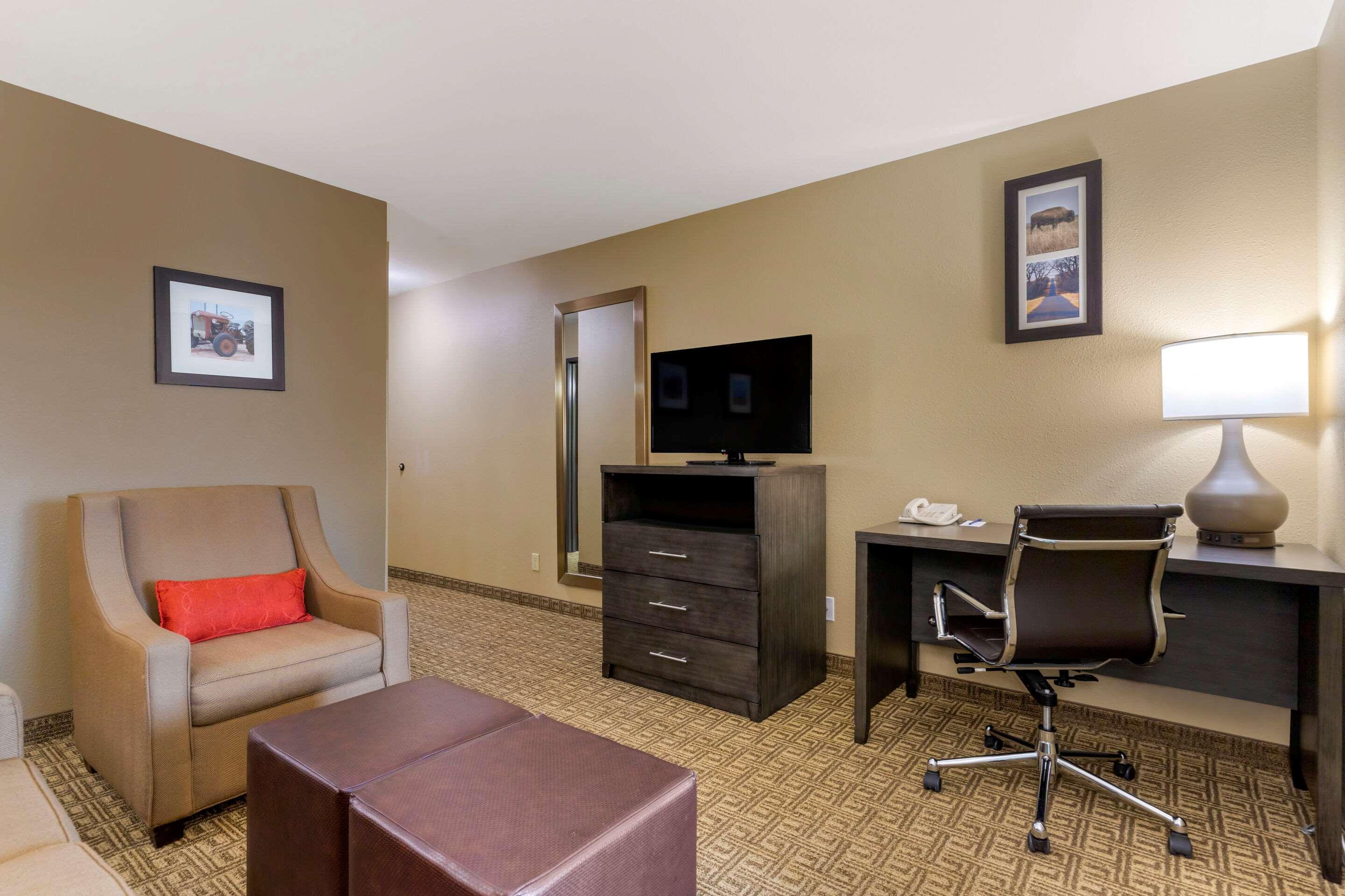 Comfort Inn & Suites Ponca City Near Marland Mansion Екстер'єр фото